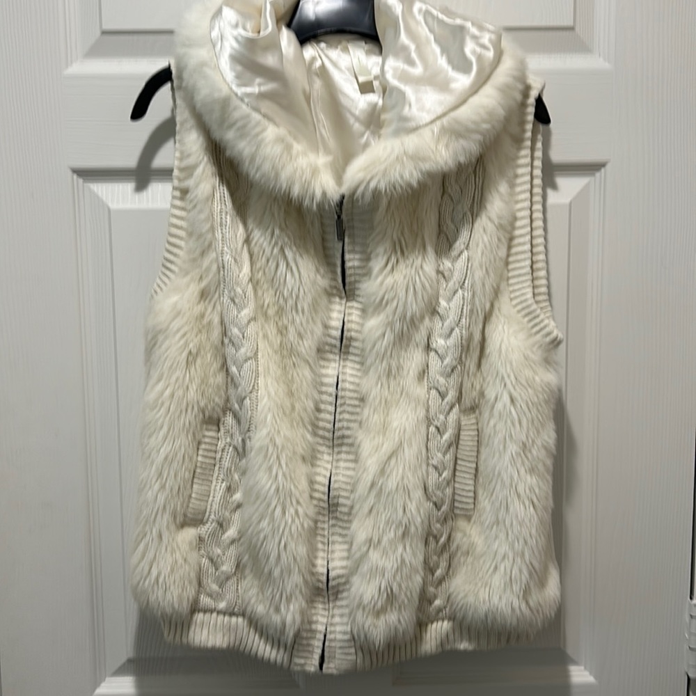 Cream hooded sweater vest